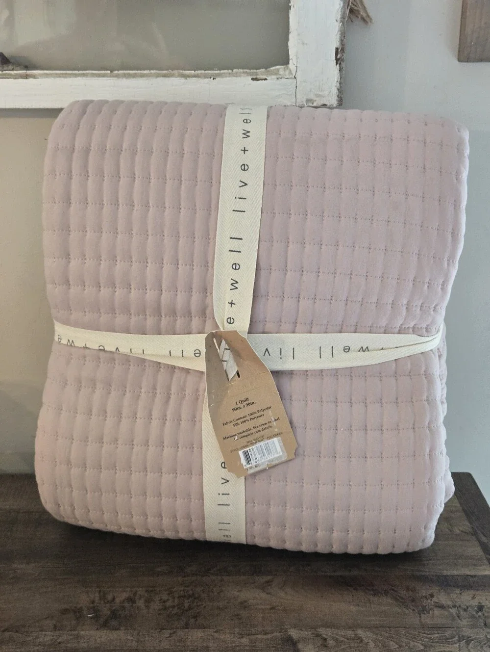 NWT Live + Well Logan Queen Size Quilt 90x90
